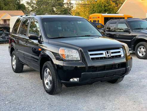 2007 HONDA PILOT EX-L (CLEAN CARFAX, 4X4, 3RD ROW, NEW TIRES) for sale in Islip, NY