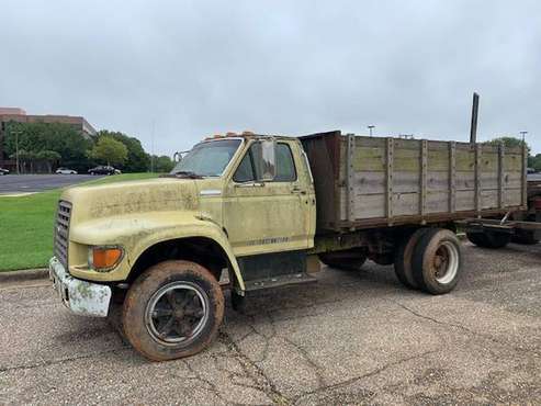 95 Ford F700 Stake Bed - cars & trucks - by owner - vehicle... for sale in Montgomery, AL