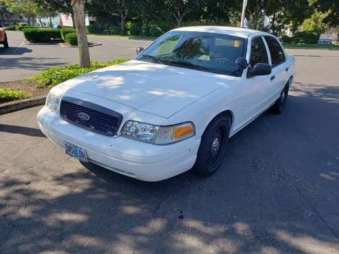 2011 ford crown Victoria for sale in Happy valley, OR