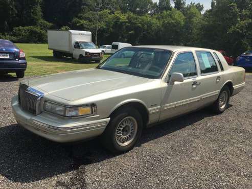 1997 Lincoln Town Car for sale in Newnan, GA