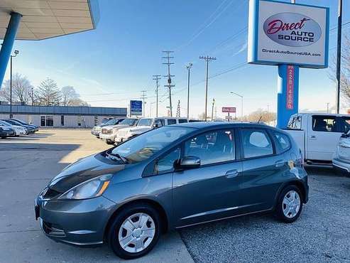 2013 Honda Fit 5-Speed AT - - by dealer - vehicle for sale in Wyoming , MI