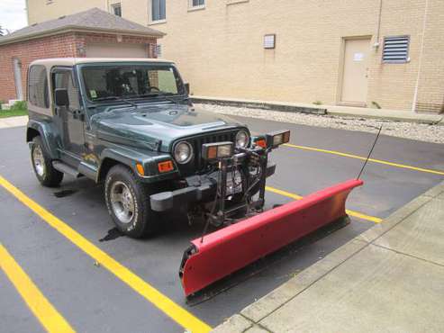 2000 JEEP WRANGLER WITH SNOW PLOW for sale in Park Ridge, IL