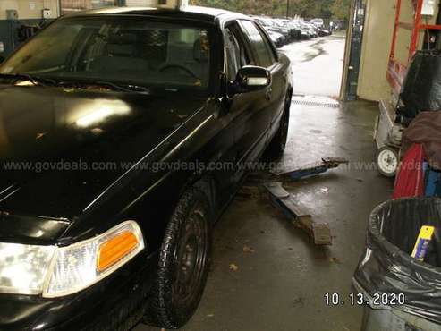 2005 Ford Crown Victoria Police Interceptor - - by for sale in Parlin, NJ