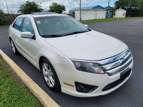 2012 Ford Fusion SEL Clean 4 Cylinder Moonroof ICE COLD AC LIKE NEW for sale in Clearwater, FL
