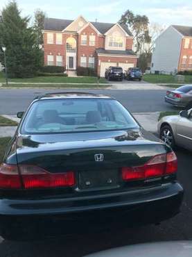 2000 HONDA ACCORD 180000 - cars & trucks - by owner - vehicle... for sale in Capitol Heights, District Of Columbia