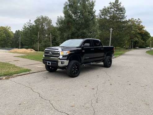 2016 Toyota Tundra CrewMax 4x4 for sale in Muscatine, IA