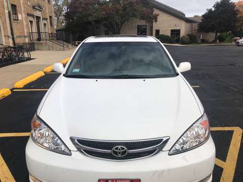 2004 Toyota Camry - cars & trucks - by owner - vehicle automotive sale for sale in Chicago, IL