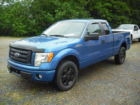 2010 Ford F-150 STX supercab 4x4 - - by dealer for sale in Charlotte, NC
