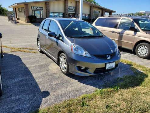 2011 Honda Fit Sport - cars & trucks - by dealer - vehicle... for sale in Rockford, IL