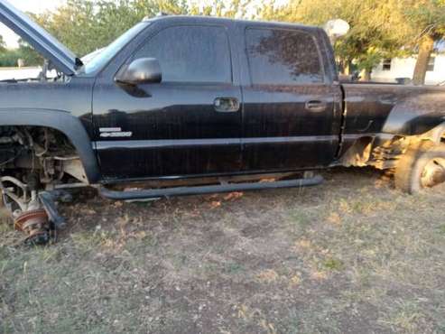 2005 Duramax LLY parts truck for sale in Evant, TX