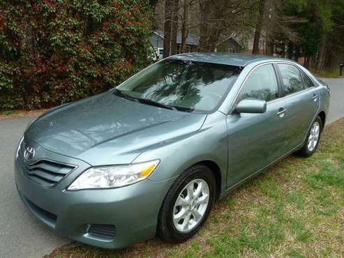 2011 Toyota Camry LE, <123K, CARFAX CERTIFIED, NICE OPTIONS! for sale in Matthews, NC