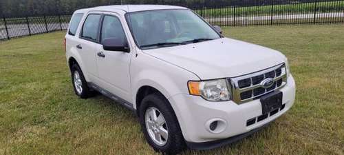 Ford Escape Good condition for sale in Greenville, NC