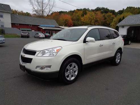 2012 Chevrolet Traverse LT FWD ONE OWNER 82K-western massachusetts for sale in Southwick, MA