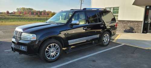 2007 Lincoln Navigator (2WD, Only 152k Miles) - - by for sale in Chanhassen, MN
