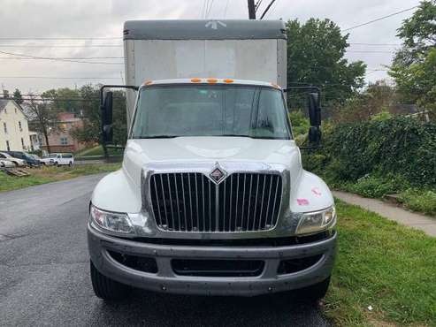 2008 Box Truck for sale in HARRISBURG, PA