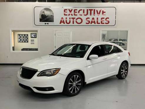 2013 Chrysler 200 Touring Quick Easy Experience! - cars & trucks -... for sale in Fresno, CA