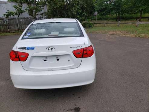 Mint Hyundai Elantra - cars & trucks - by owner - vehicle automotive... for sale in Derby, CT