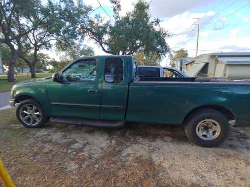 1999 ford f150,2 wheel drive, 8ft bed for sale in Avon Park, FL