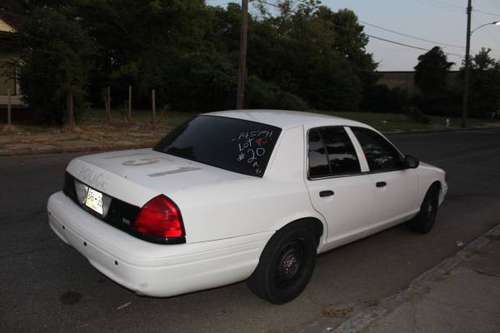 2011 Ford Crown Victoria for sale in Memphis, TN