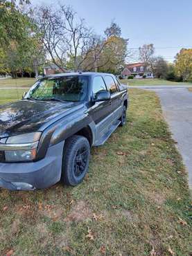 2003 Chevrolet Avalanche 4x4 for sale in Bedford, IN