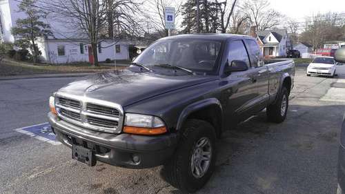 2004 Dodge Dakota 4x4 Ext Cab - cars & trucks - by owner - vehicle... for sale in Wadsworth, OH