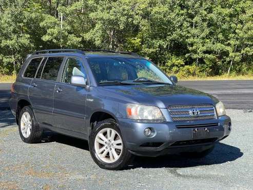 2007 Toyota Highlander AWD Hybrid (01 Owner) - - by for sale in Cropseyville, NY