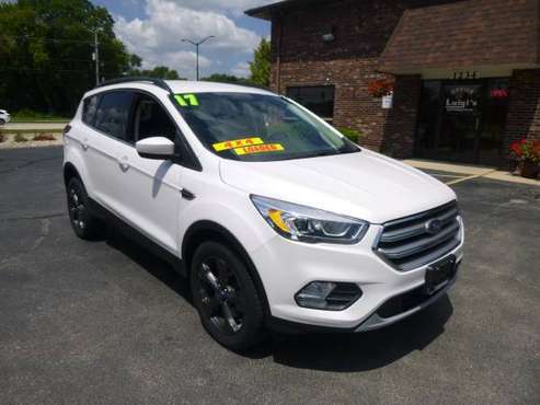 2017 Ford Escape SE 4x4 - - by dealer - vehicle for sale in Kenosha, WI