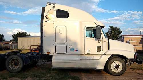 2006 Century Class Freightliner with Oil WetKit for sale in CARLSBAD, TX