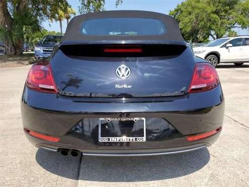 2017 Volkswagen Beetle convertible - for sale in PORT RICHEY, FL