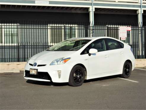 2015 Toyota Prius Gas Saver Clean Title! Great Condition - cars for sale in Honolulu, HI