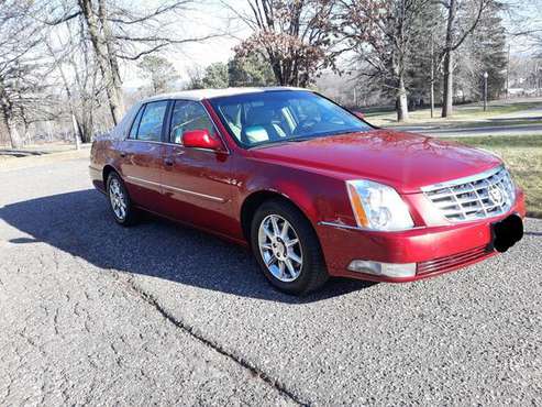 2011 Cadillac DTS - cars & trucks - by owner - vehicle automotive sale for sale in Red Wing, MN