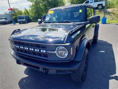 2022 Ford Bronco Black Diamond 4-Door 4WD for sale in Antioch, IL