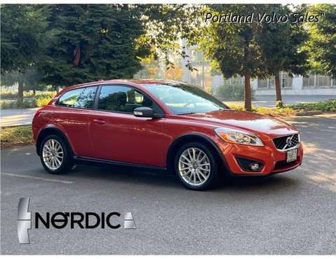 2012 Volvo C30 T5 Premier Plus W/Climate One Local Owner - cars & for sale in Portland, OR