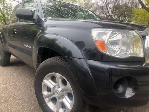 2005 Toyota Tacoma SR5 4x4 for sale in Saint Paul, MN
