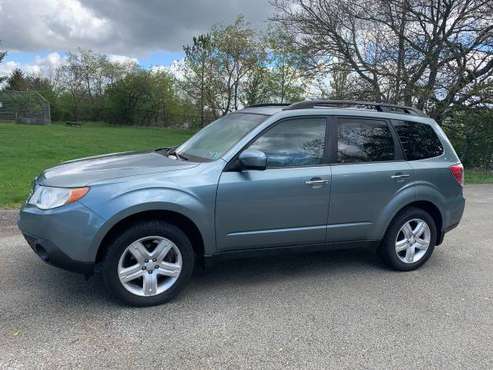 2010 SUBARU FORESTER CRAZY LOW MILES! All wheel drive, moonroof for sale in Pittsburgh, PA