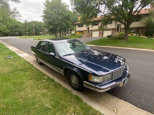 1993 Cadillac Fleetwood for sale in Shoreview, MN