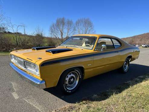 1972 Plymouth Duster 4 Speed, Power Steering Stereo, Real Nice for sale in Madison, Va., District Of Columbia