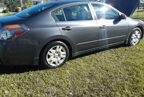 2009 Nissan Altima - cars & trucks - by owner - vehicle automotive... for sale in Greenville, NC