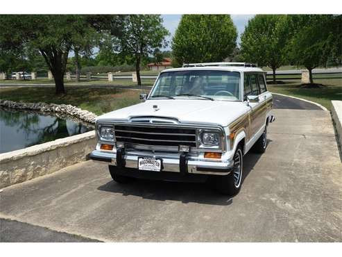 1989 Jeep Grand Wagoneer for sale in Kerrville, TX