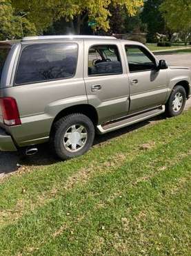 2002 Cadillac Escalade for sale in milwaukee, WI