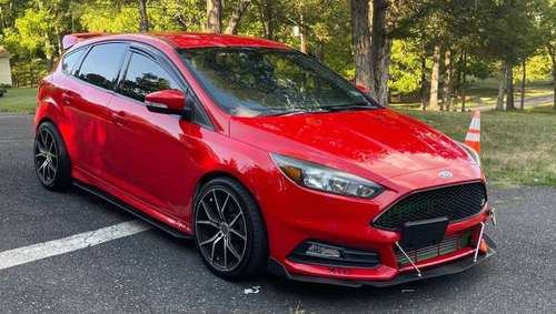 2017 Ford Focus ST for sale in PA