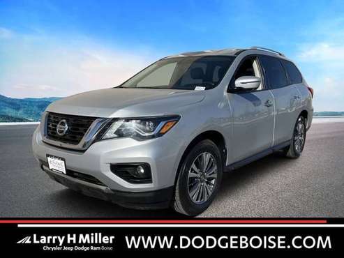 2020 Nissan Pathfinder Sl Awd Leather! Third Row Seat! - cars & for sale in Boise, ID