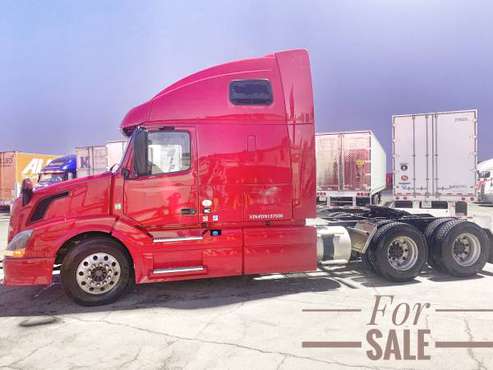 For Sale Volvo VNL670 for sale in Dundee, IL