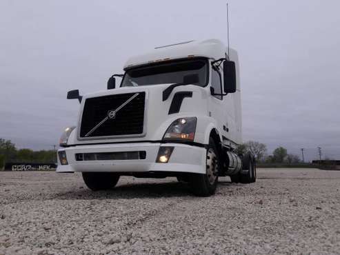 2012 10sp 500hp RENT to OWN IN HOUSE FININCE WARRANTY VOLVO SEMI... for sale in Washington, District Of Columbia