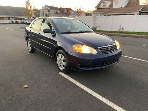 2007 Toyota Corolla 4dr Sdn Auto LE (Natl) -EASY FINANCING AVAILABLE... for sale in Bridgeport, CT