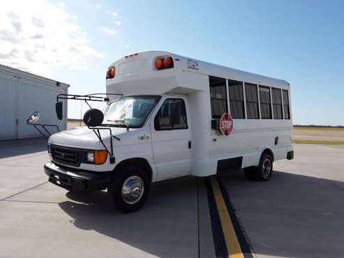 2005 Ford E450 Shuttle Bus, Church Bus, school bus for sale in Independence, KS