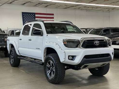 2014 Toyota Tacoma 4x4 Lifted 6-Speed manual TRD OFF ROAD - cars & for sale in Portland, OR