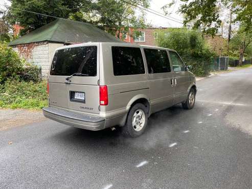 2005 CHEVY ASTRO AWD RUNS LIKE NEW CLEAN TITLE for sale in Brooklyn, NY