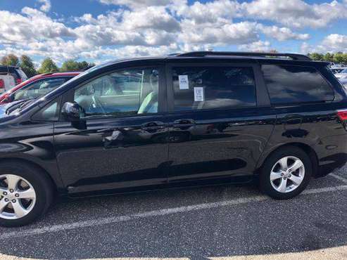 TOYOTA SIENNA 2015 for sale in Fresh Meadows, PA