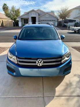 2017 Volkswagen Tigan LimitedS/S - cars & trucks - by owner -... for sale in Goodyear, AZ